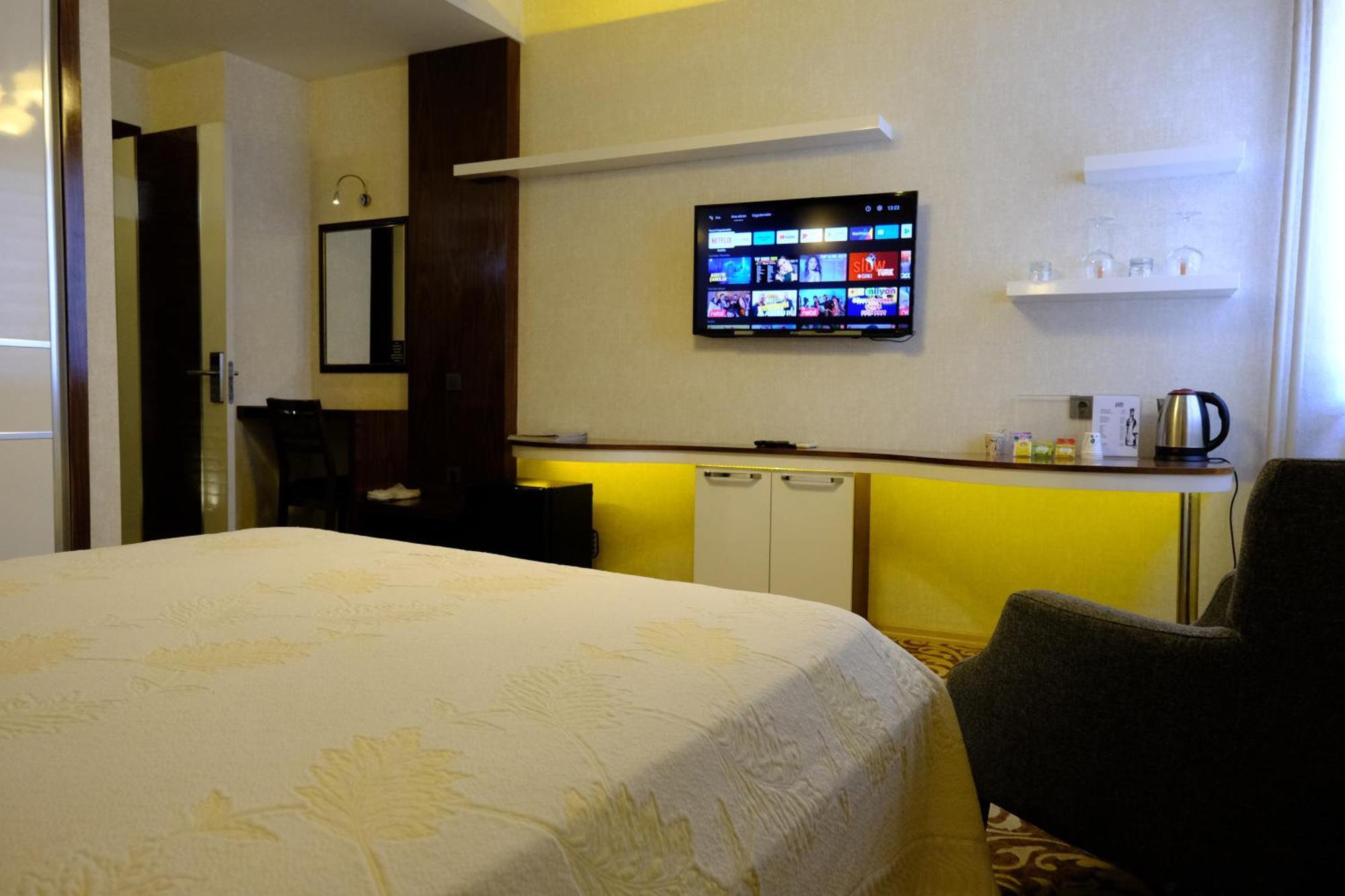Esin Hotel Денизли Екстериор снимка