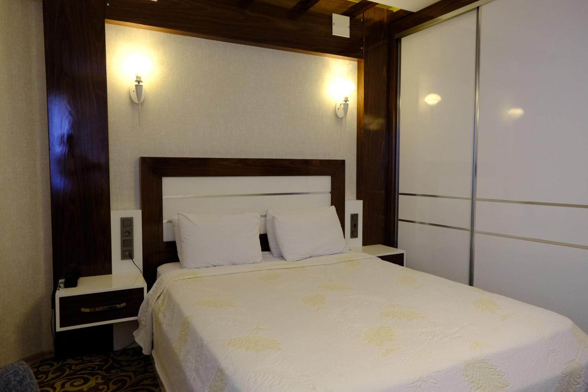 Esin Hotel Денизли Екстериор снимка