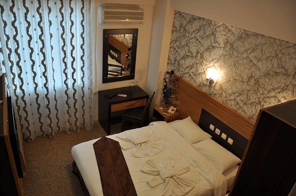 Esin Hotel Денизли Екстериор снимка